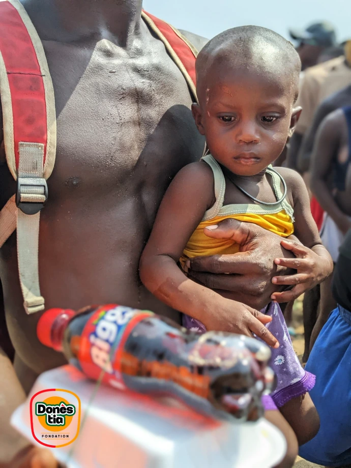 Distribution de repas à Lomé